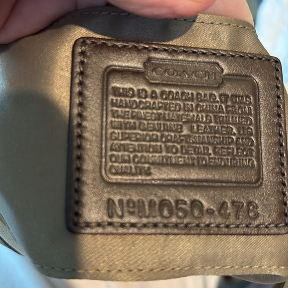 Coach 478  RARE  Mini zebra stripe bag canvas white/leather gold metallic NWT - Picture 15 of 15